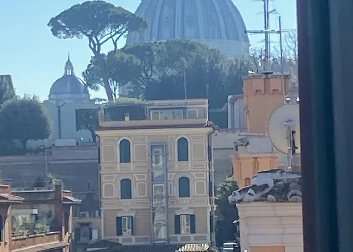 Dimora Del Papa * Rome